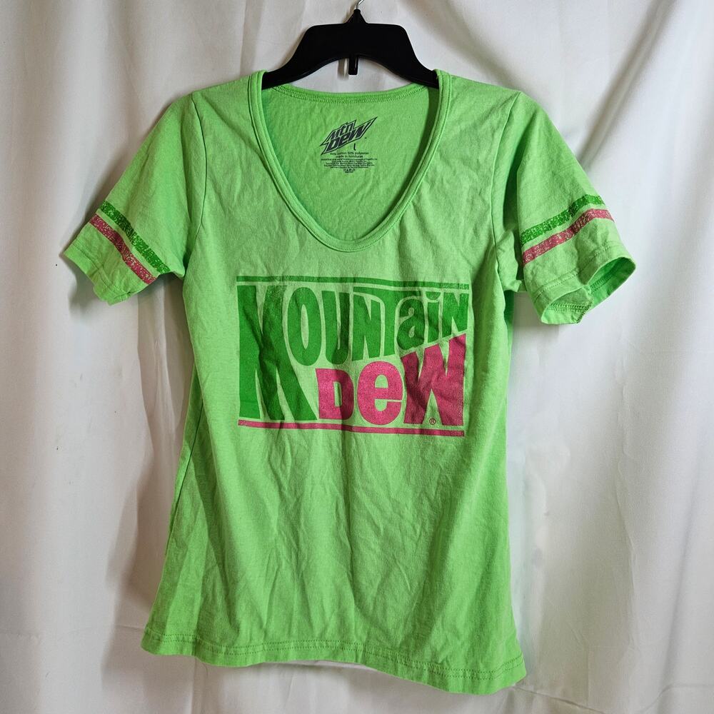 Mountain Dew T-shirt size Large